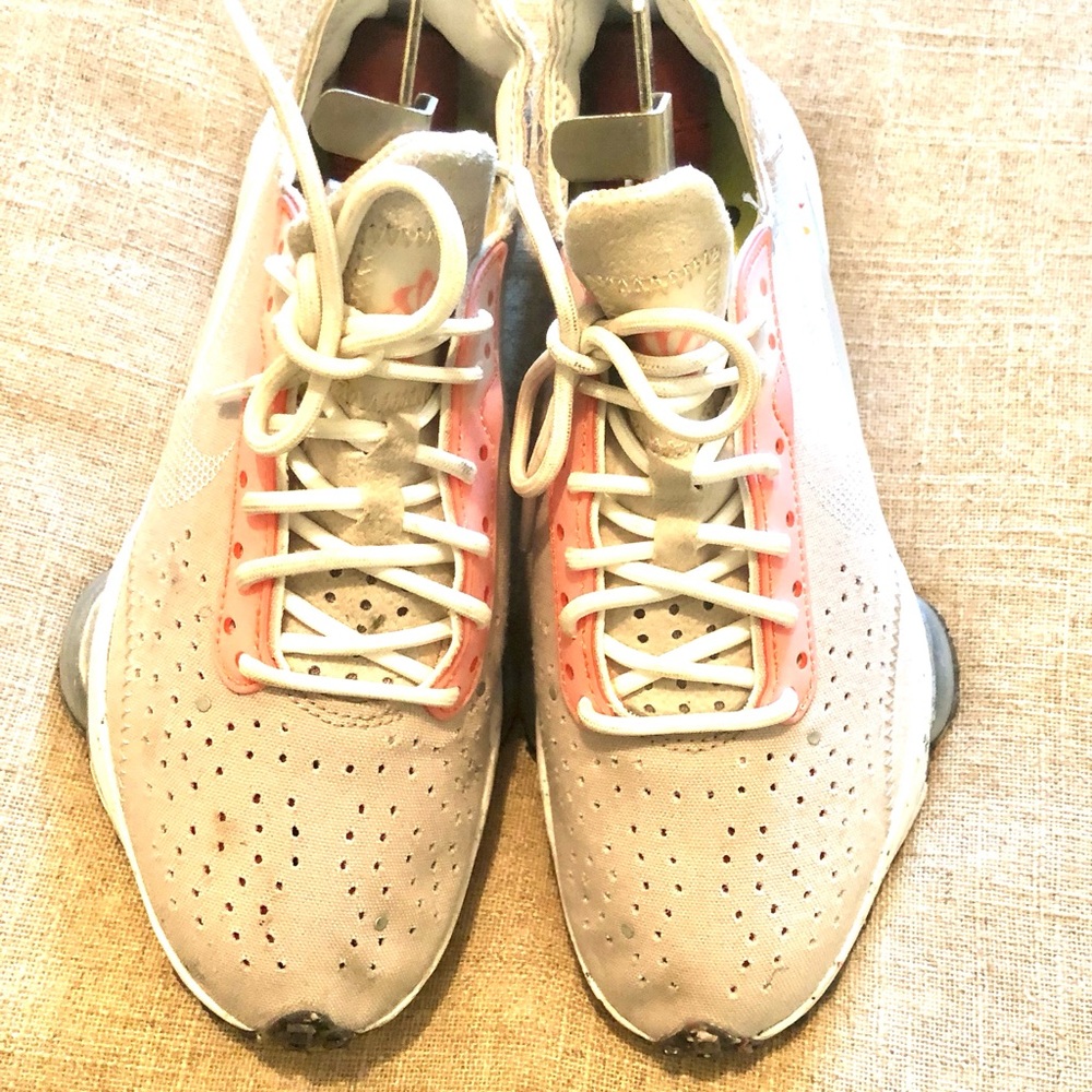 Nike Air Zoom Men’s Running Shoes, Size 6